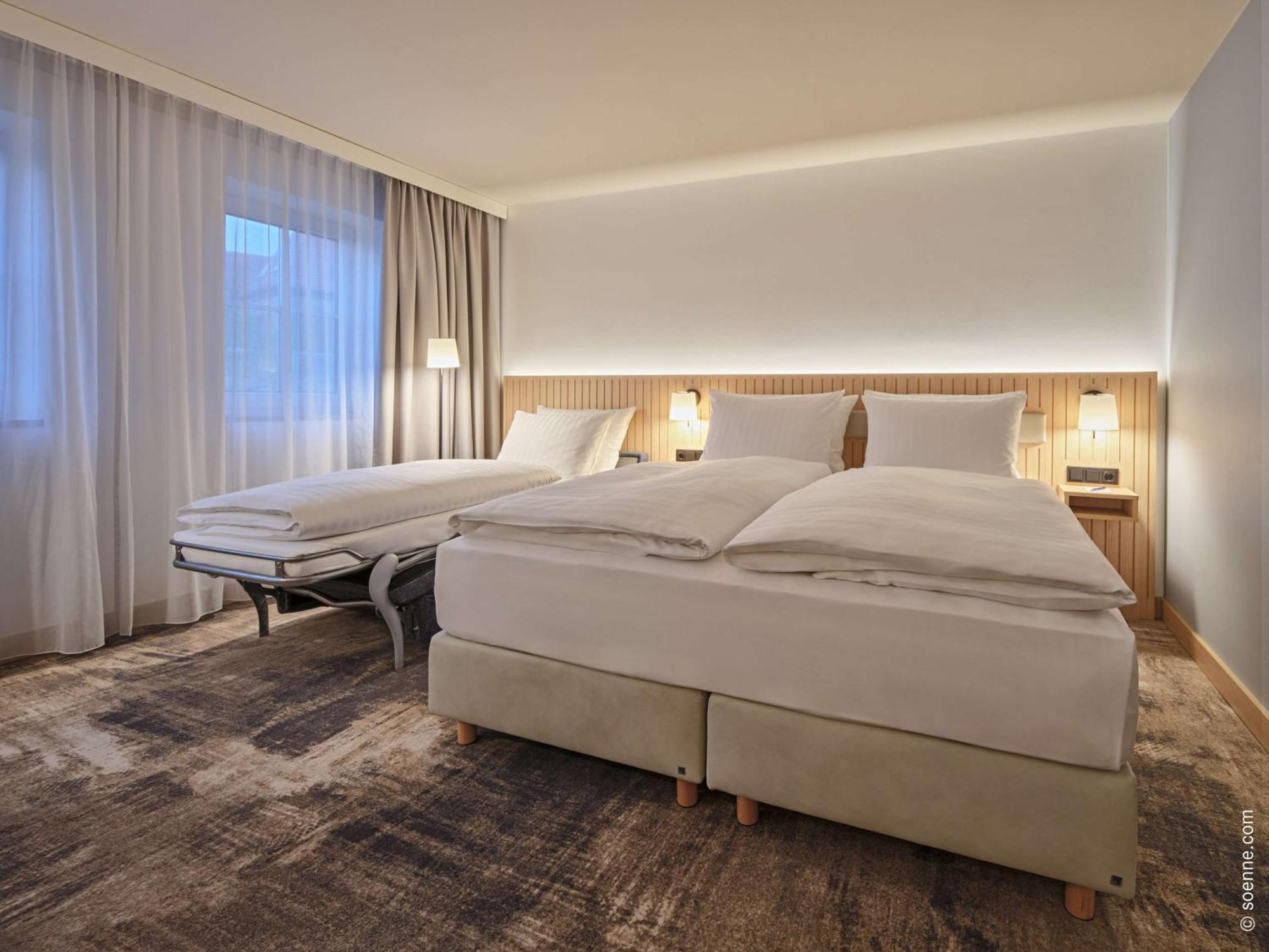 Superior King Room,1706279386:JPEG