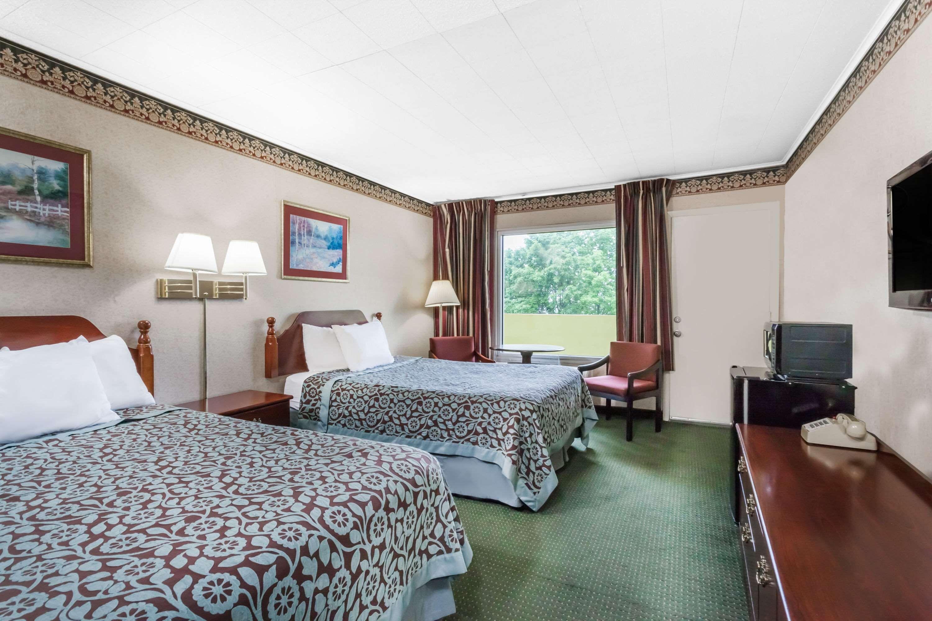 Double Room with Two Double Beds and Balcony - Non-Smoking,1276419394:JPEG