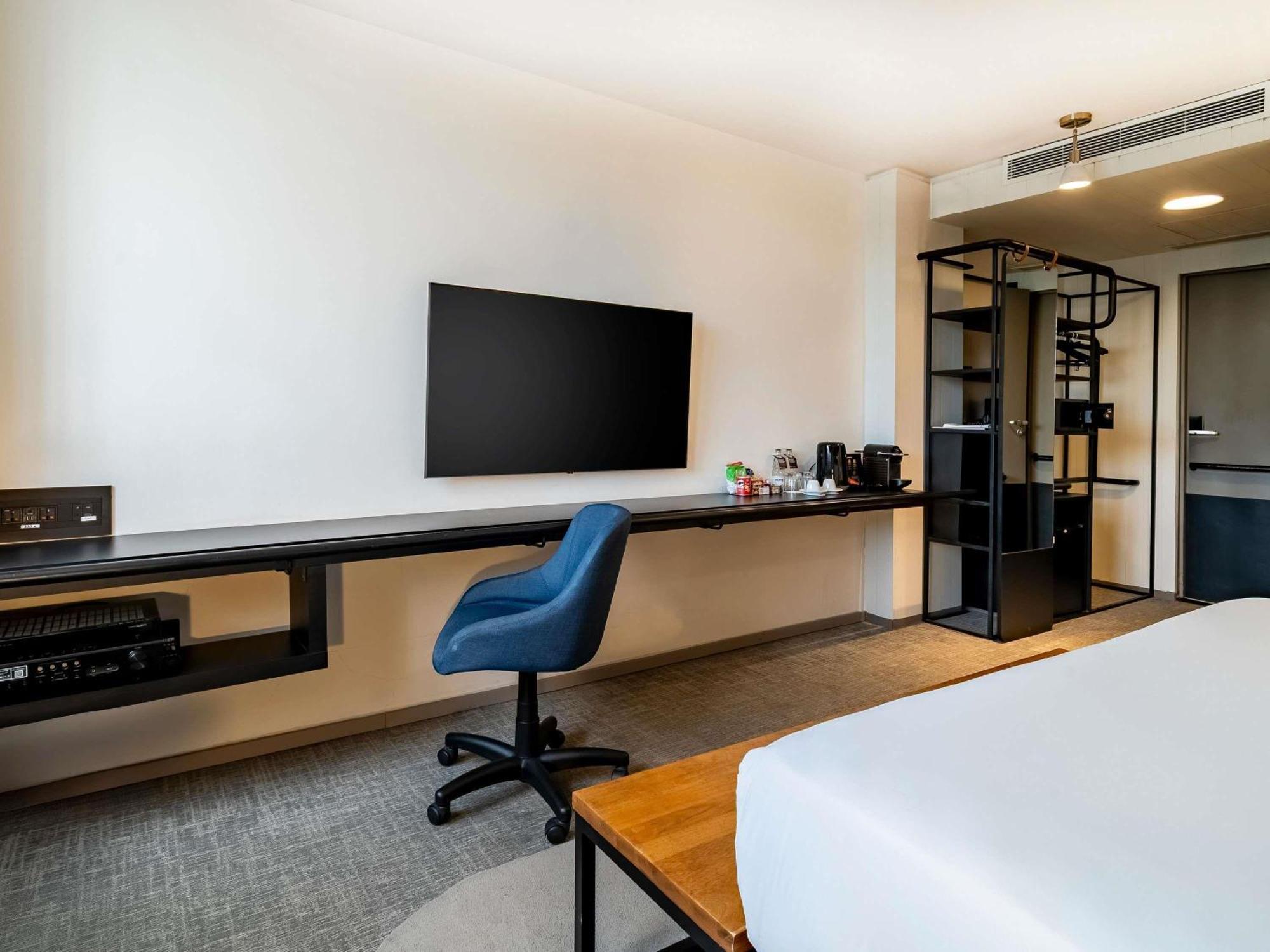 Design Executive Double Room - Disability Access,1717023576:JPEG
