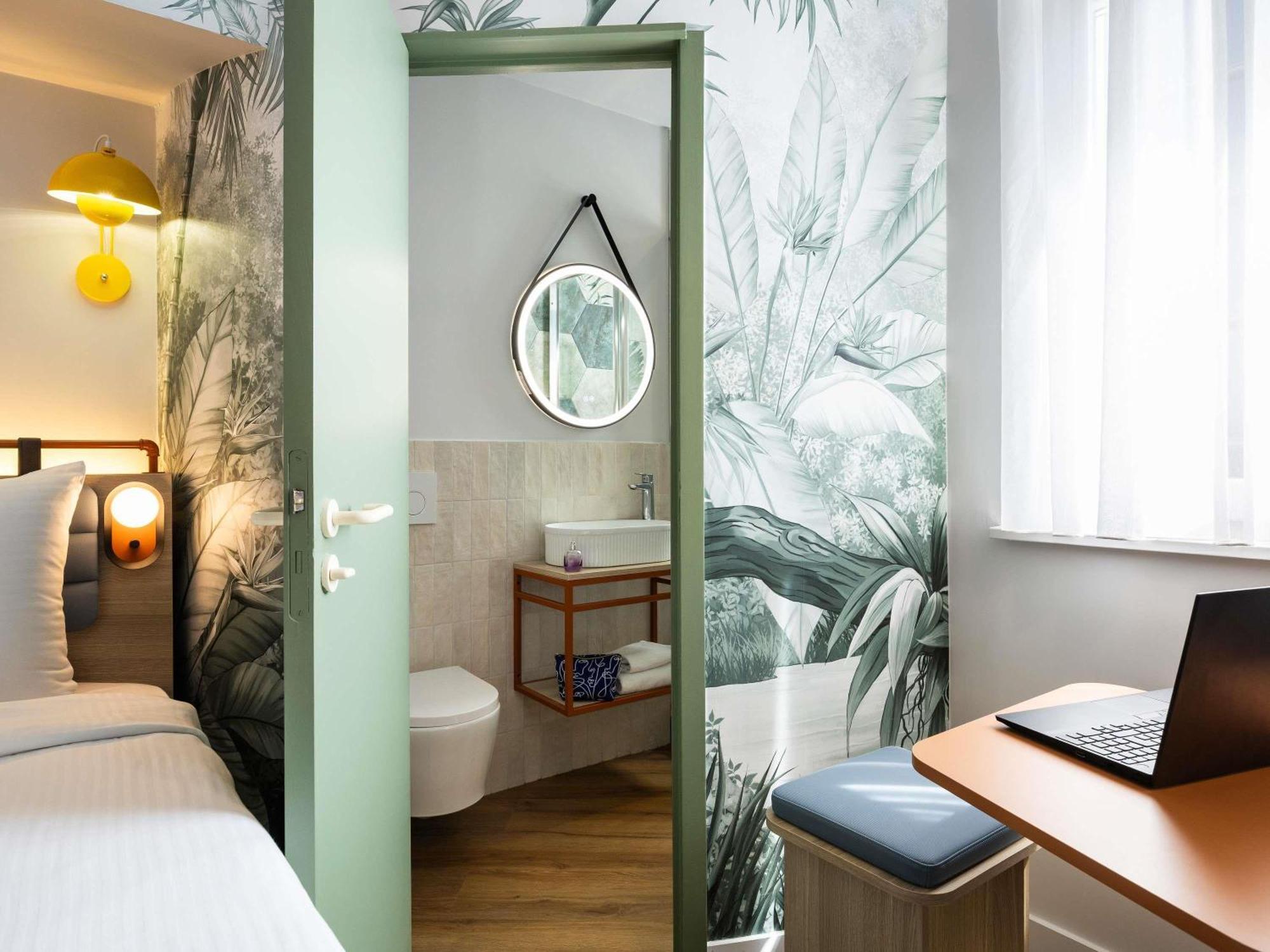 Standard Double Room,1739413354:JPEG