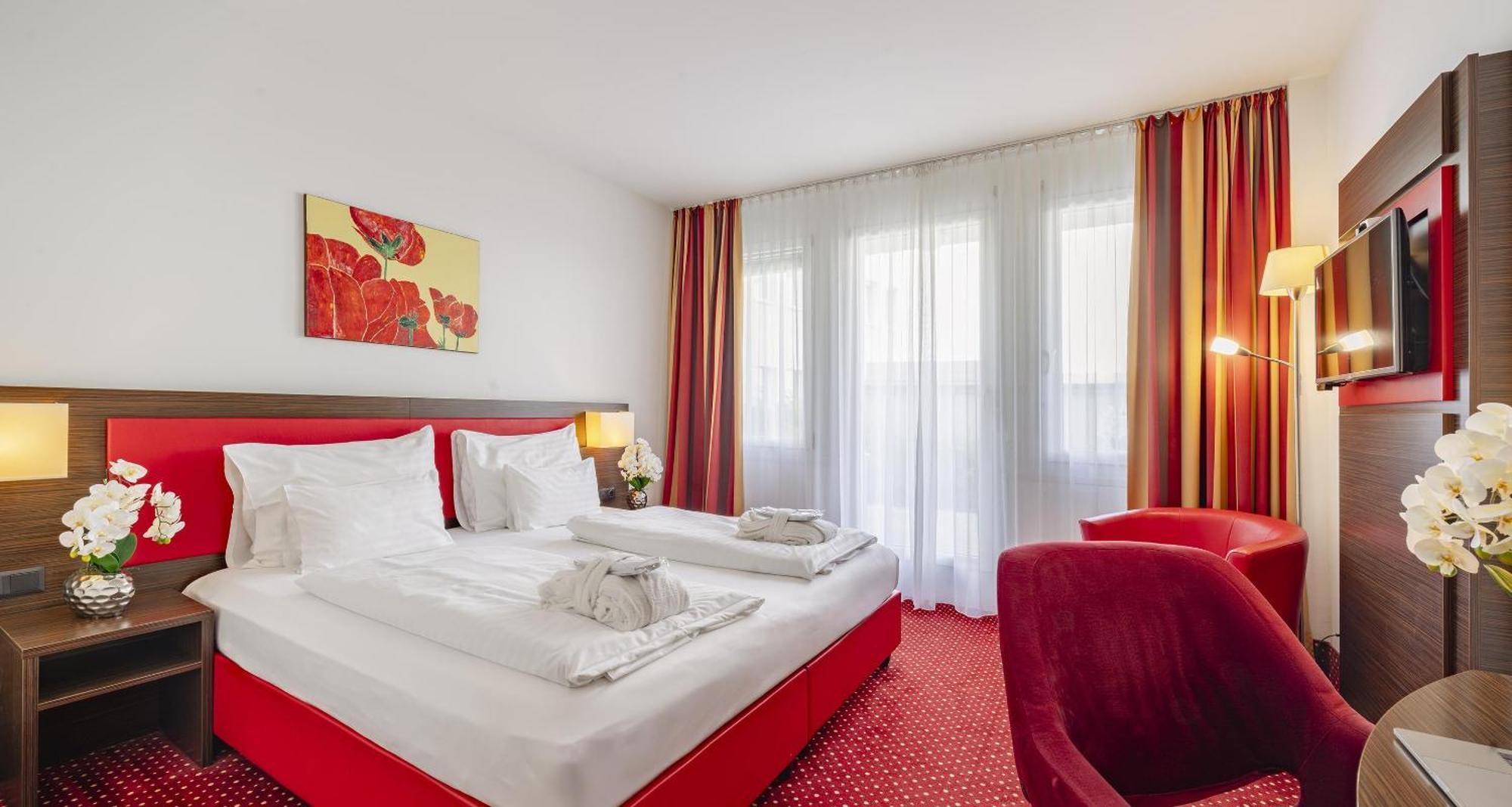 Standard Twin Room,1739415182:JPEG