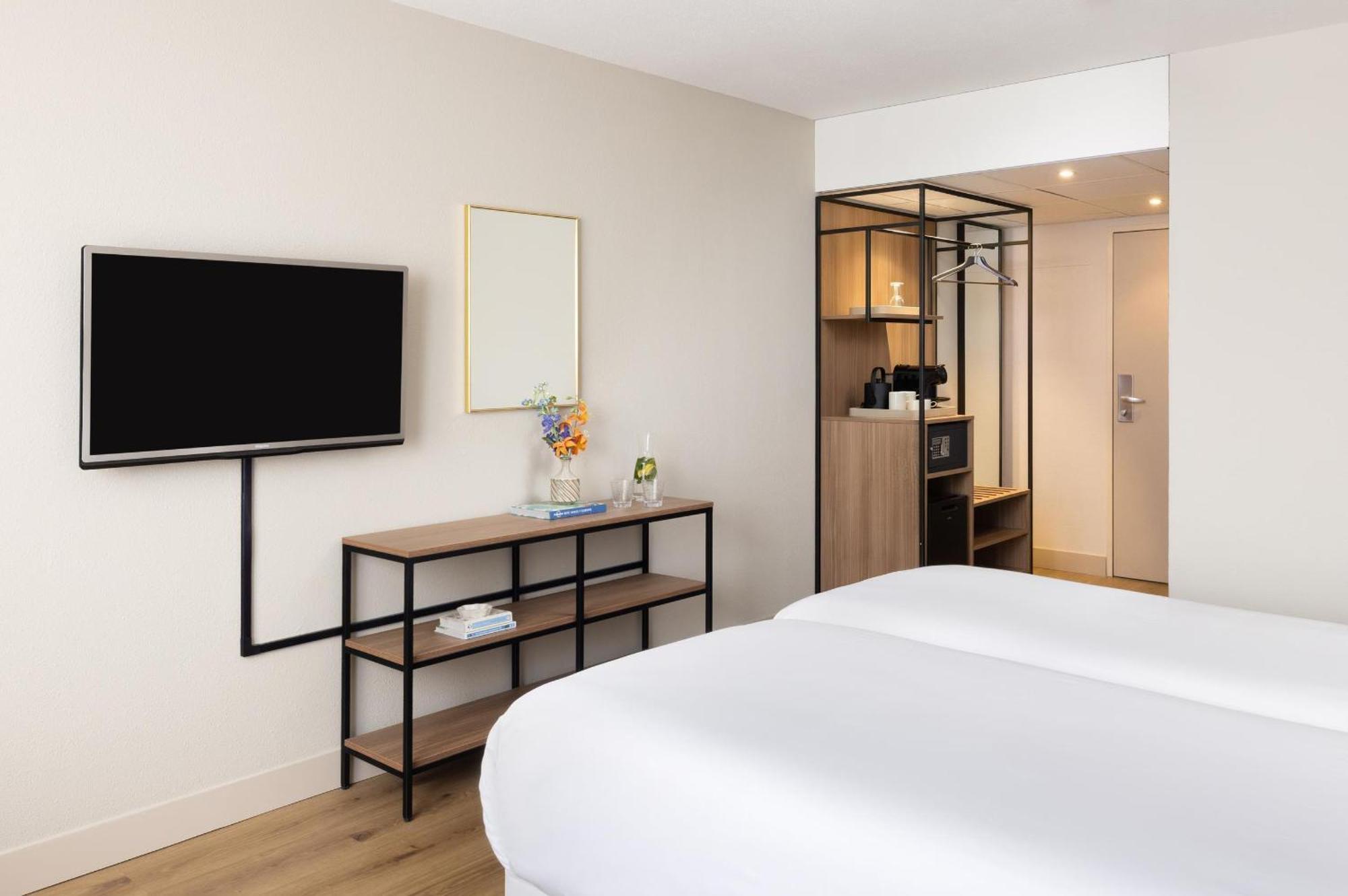 Standard Twin Room,1742569656:JPEG