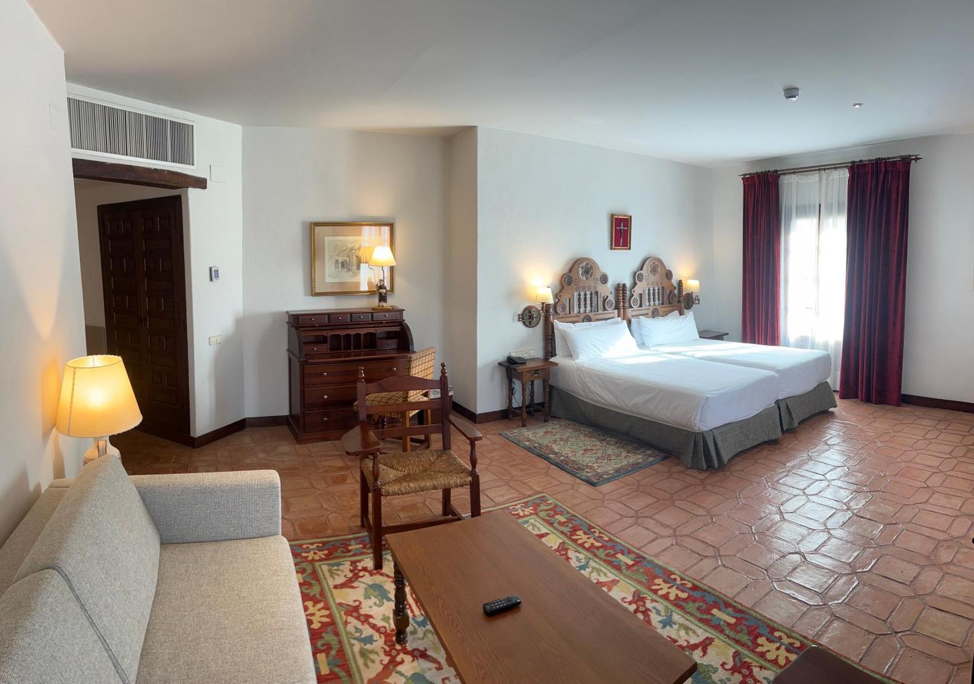 Superior Double Room,1742619709:JPEG