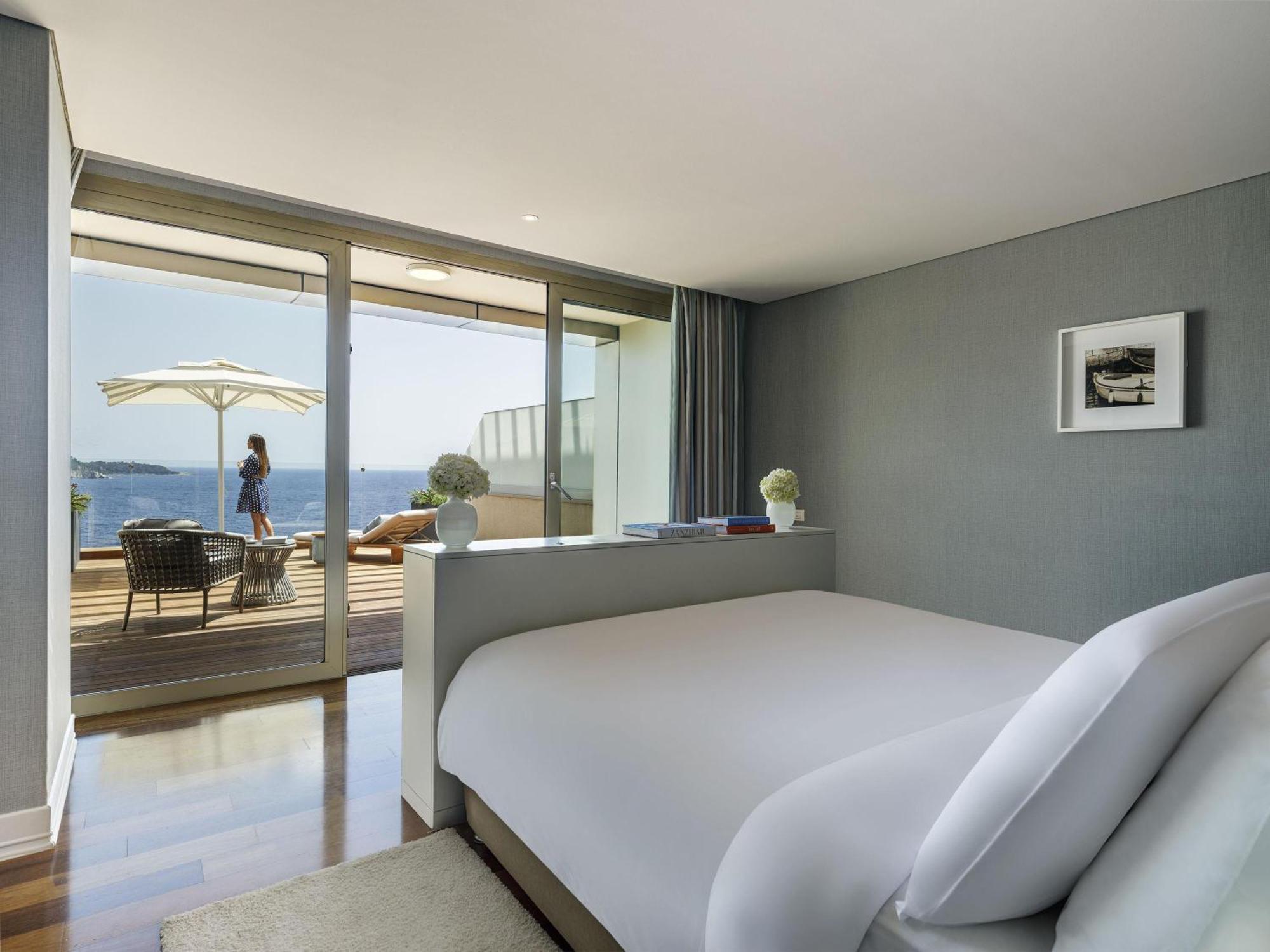 Deluxe Double Room with Sea View,1742621534:JPEG