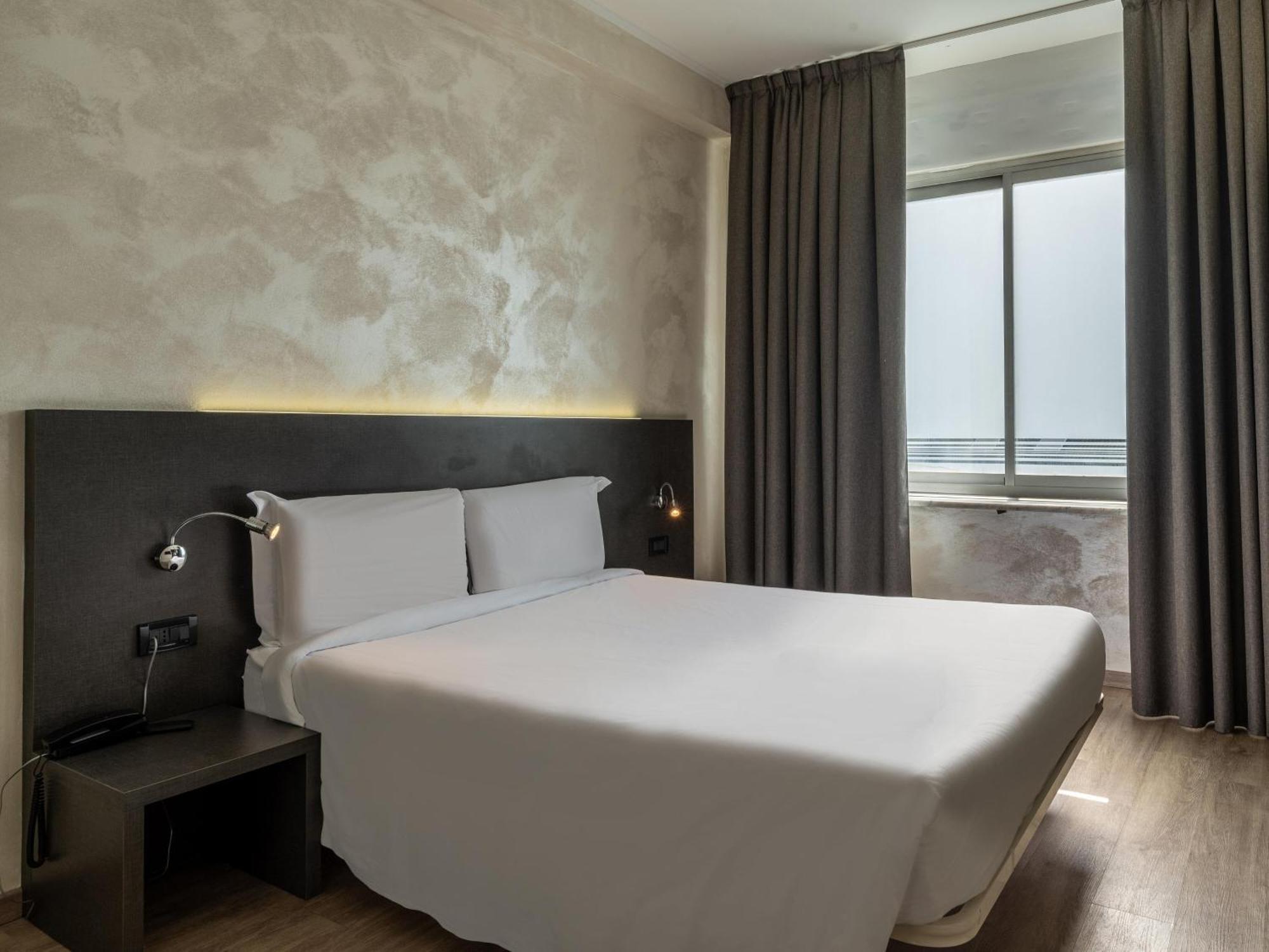 Double Room,1742630930:JPEG
