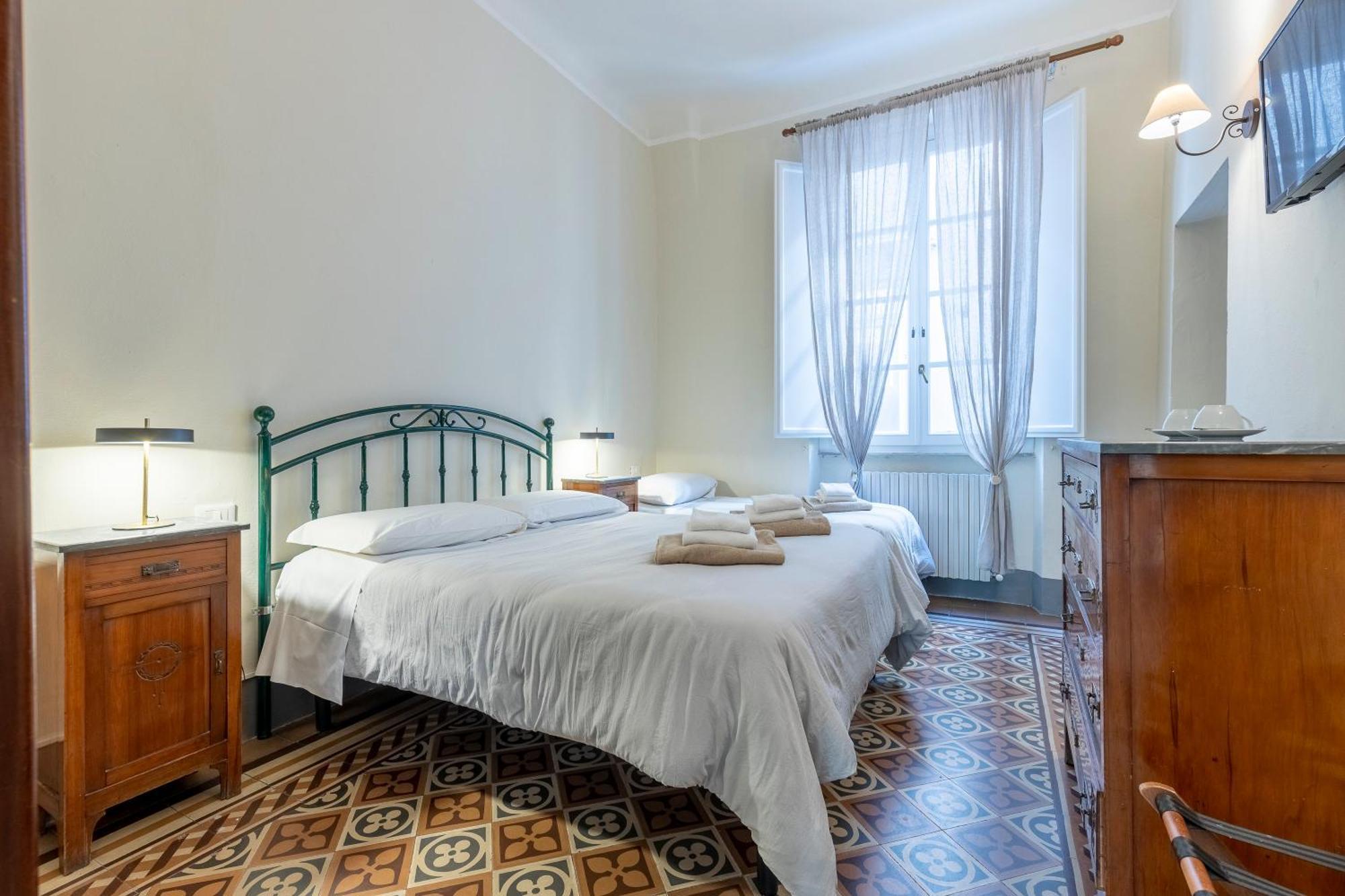Triple Room with Private External Bathroom,1744690993:JPEG