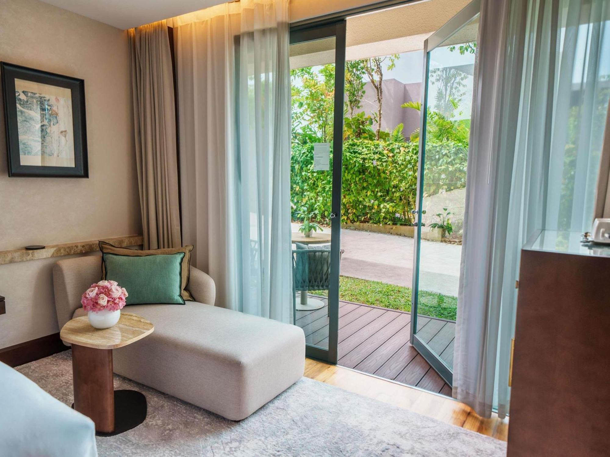 Signature King Room Garden View 1 King Bed Newly Refurbished,1746894382:JPEG