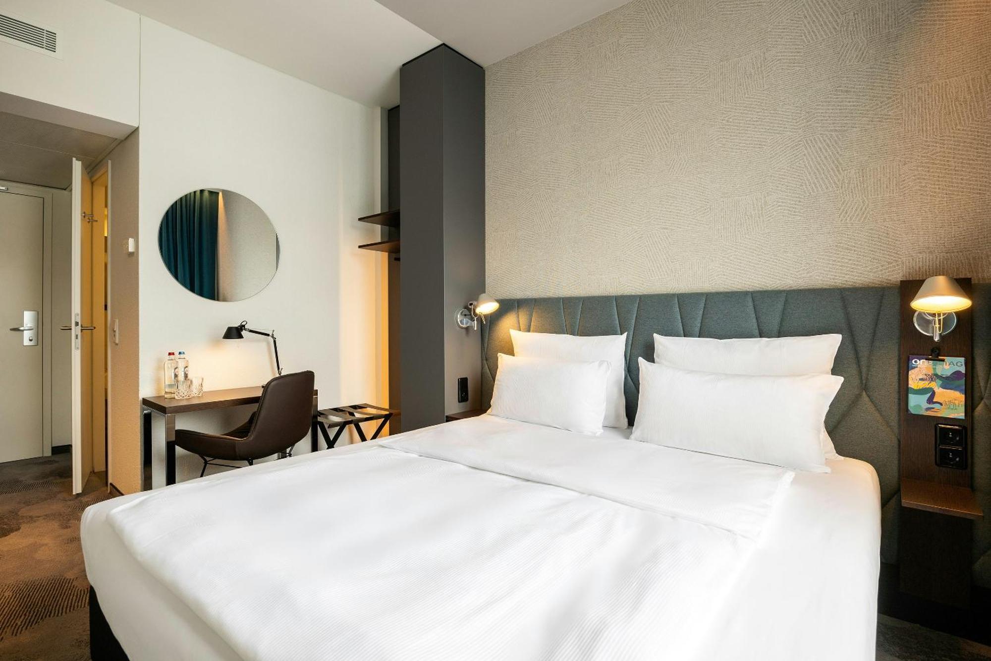 Standard Double Room,1718100486:JPEG