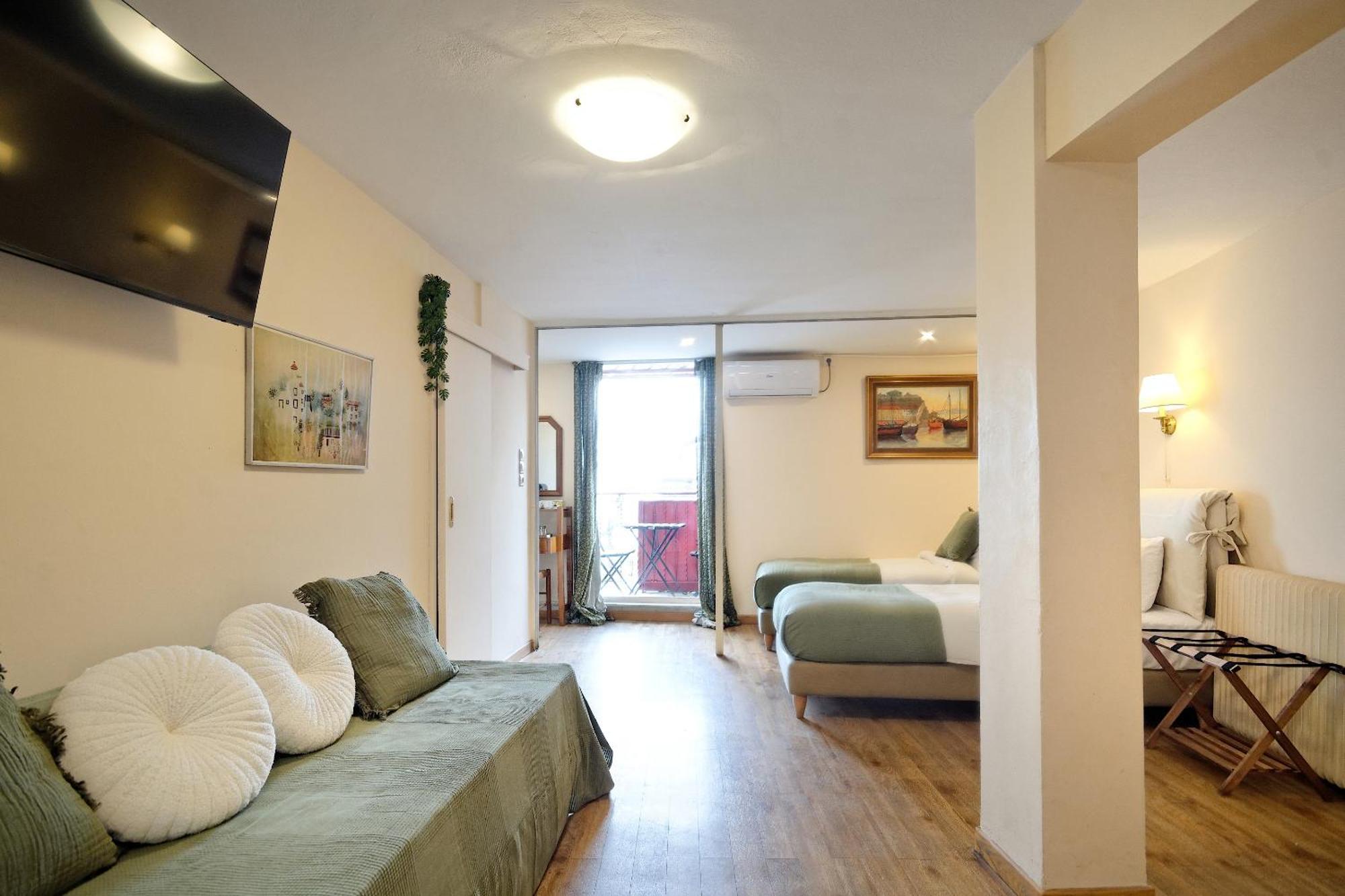 Quadruple Room Balcony,1756527078:JPEG