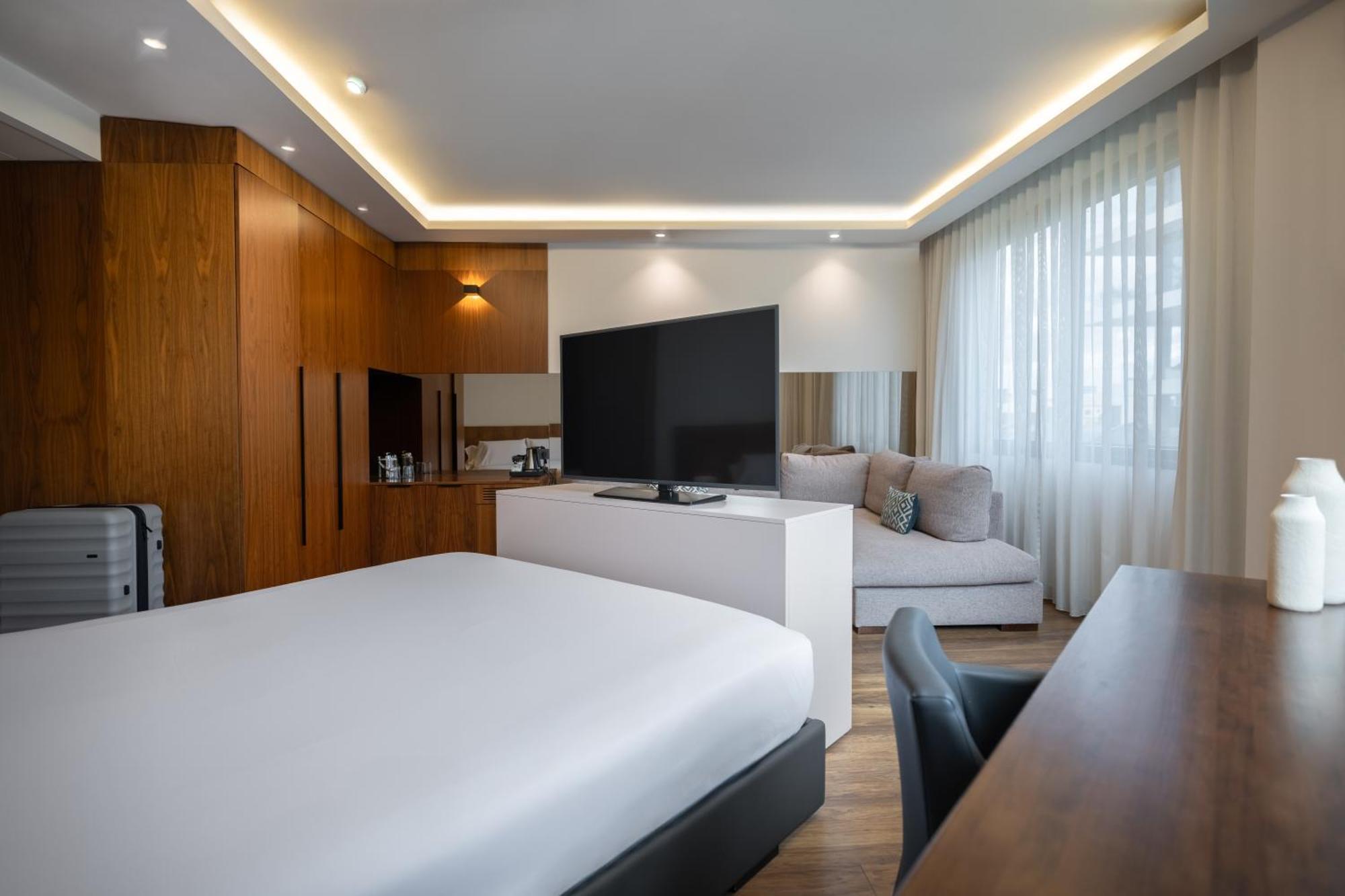 Junior Suite,1758275110:JPEG