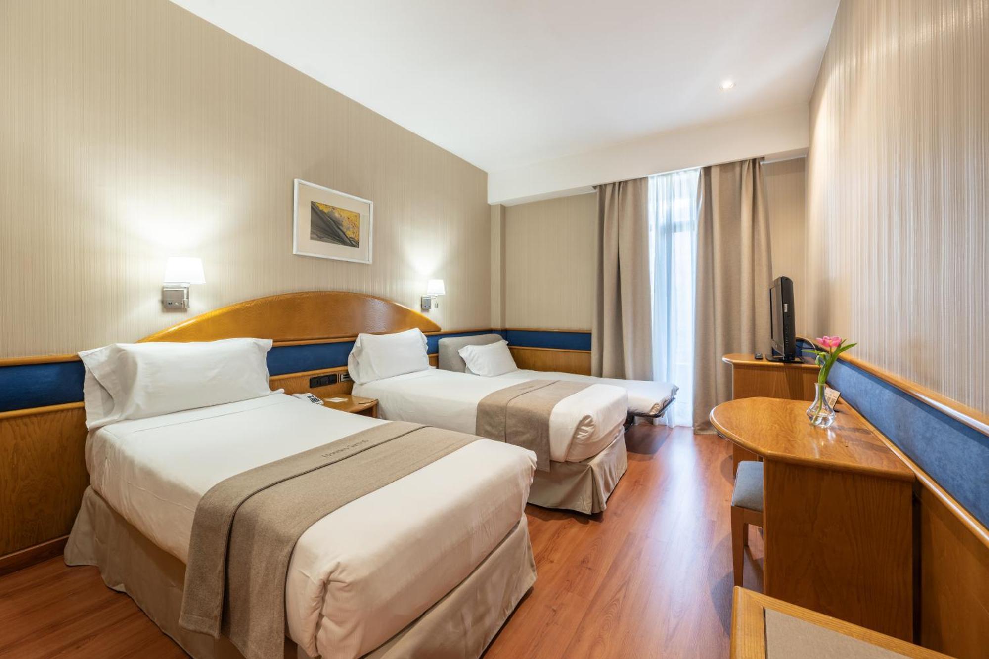 Triple Room (2 Adults + 1 Child),1758523684:JPEG