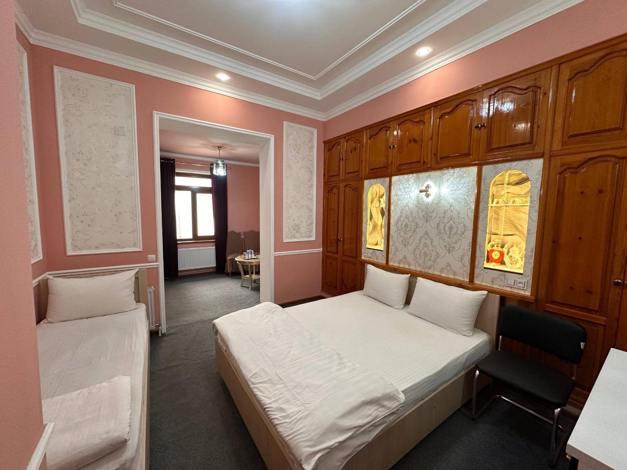 Family Suite,1758968854:JPEG