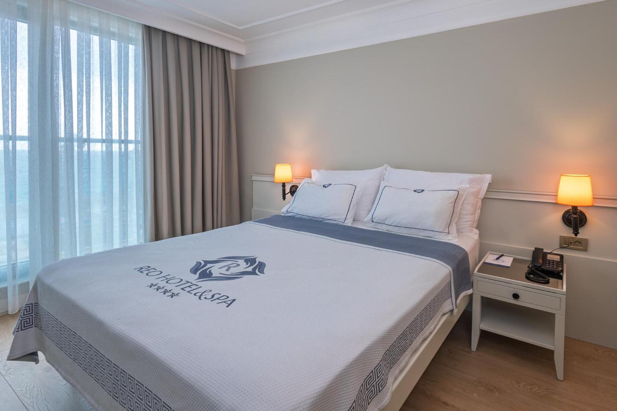 Double Room with Sea View,1765515527:JPEG