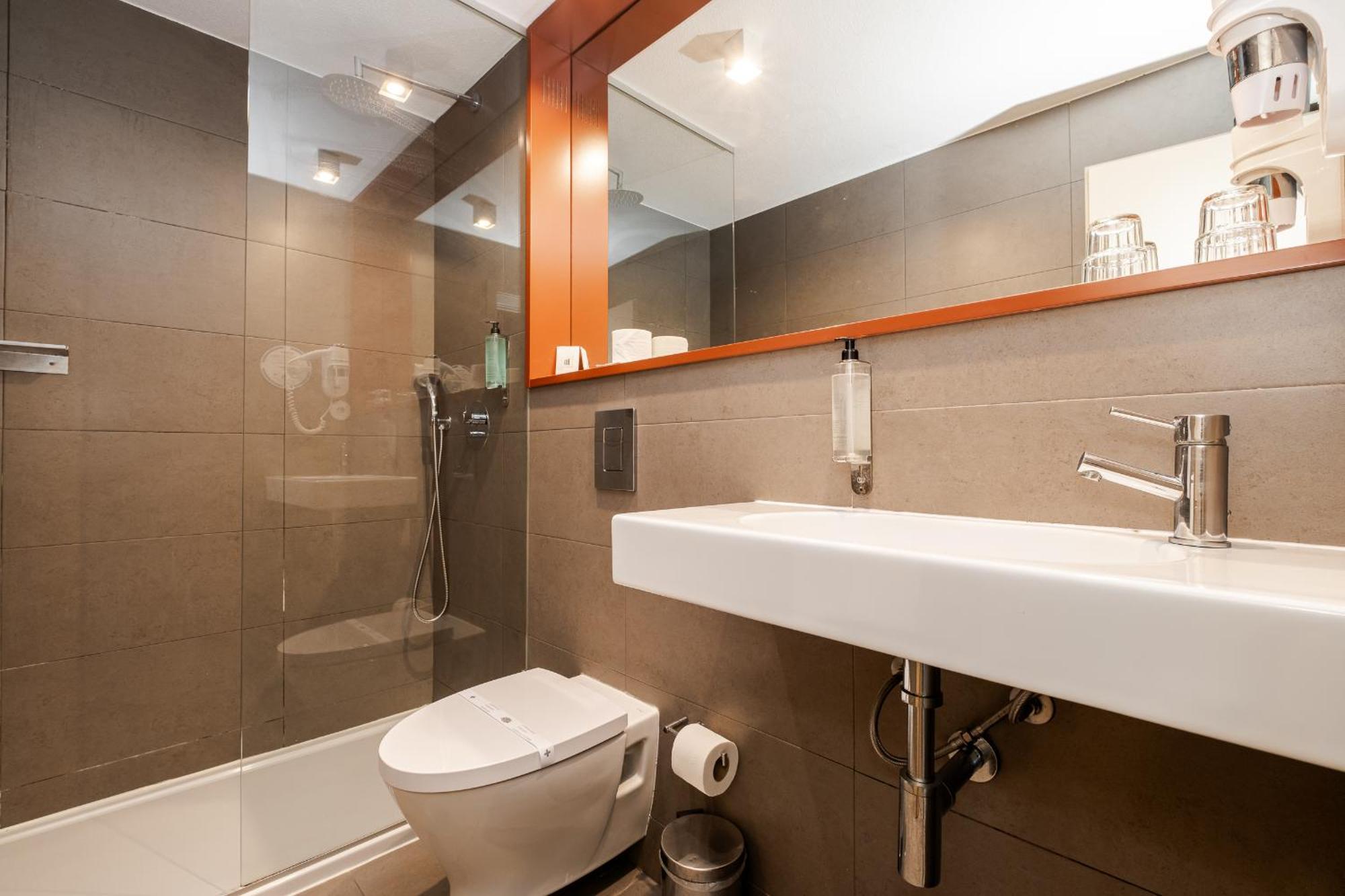 Double or Twin Room with Balcony,1765575402:JPEG