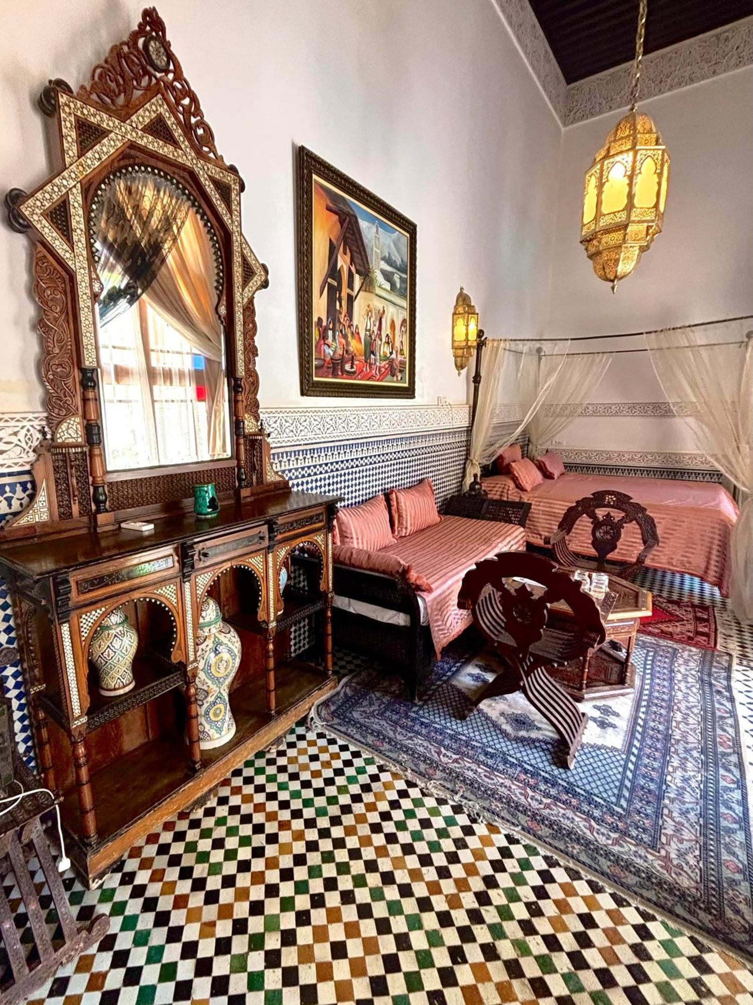 Arabesque Suite,1770479925:JPEG