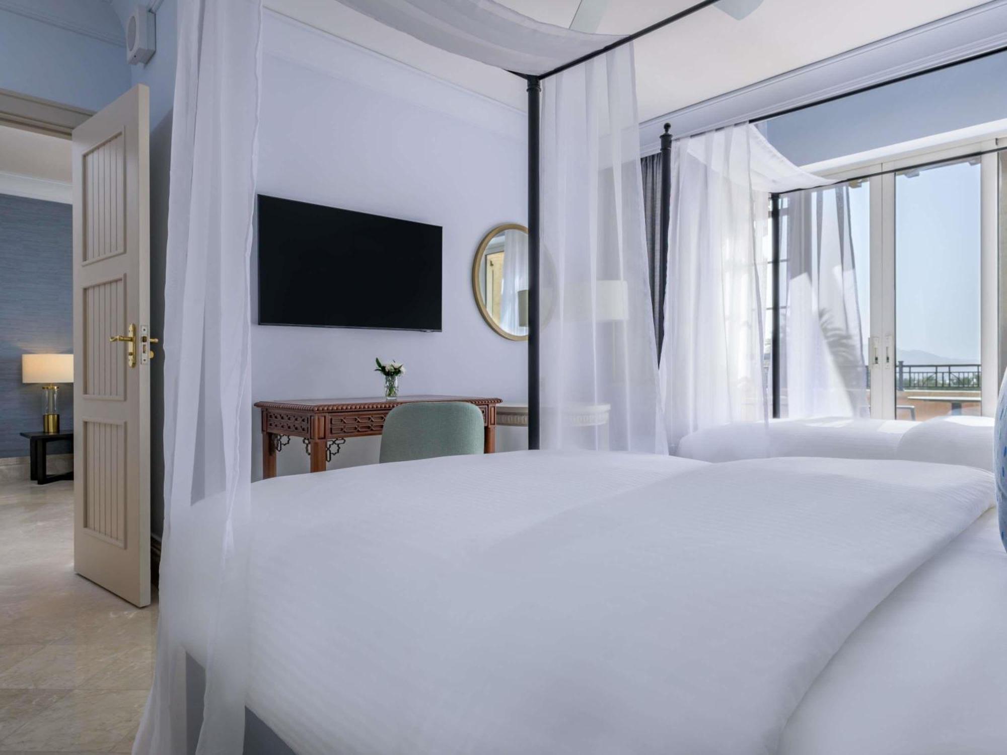 Executive Suite Sea View,1771523979:JPEG