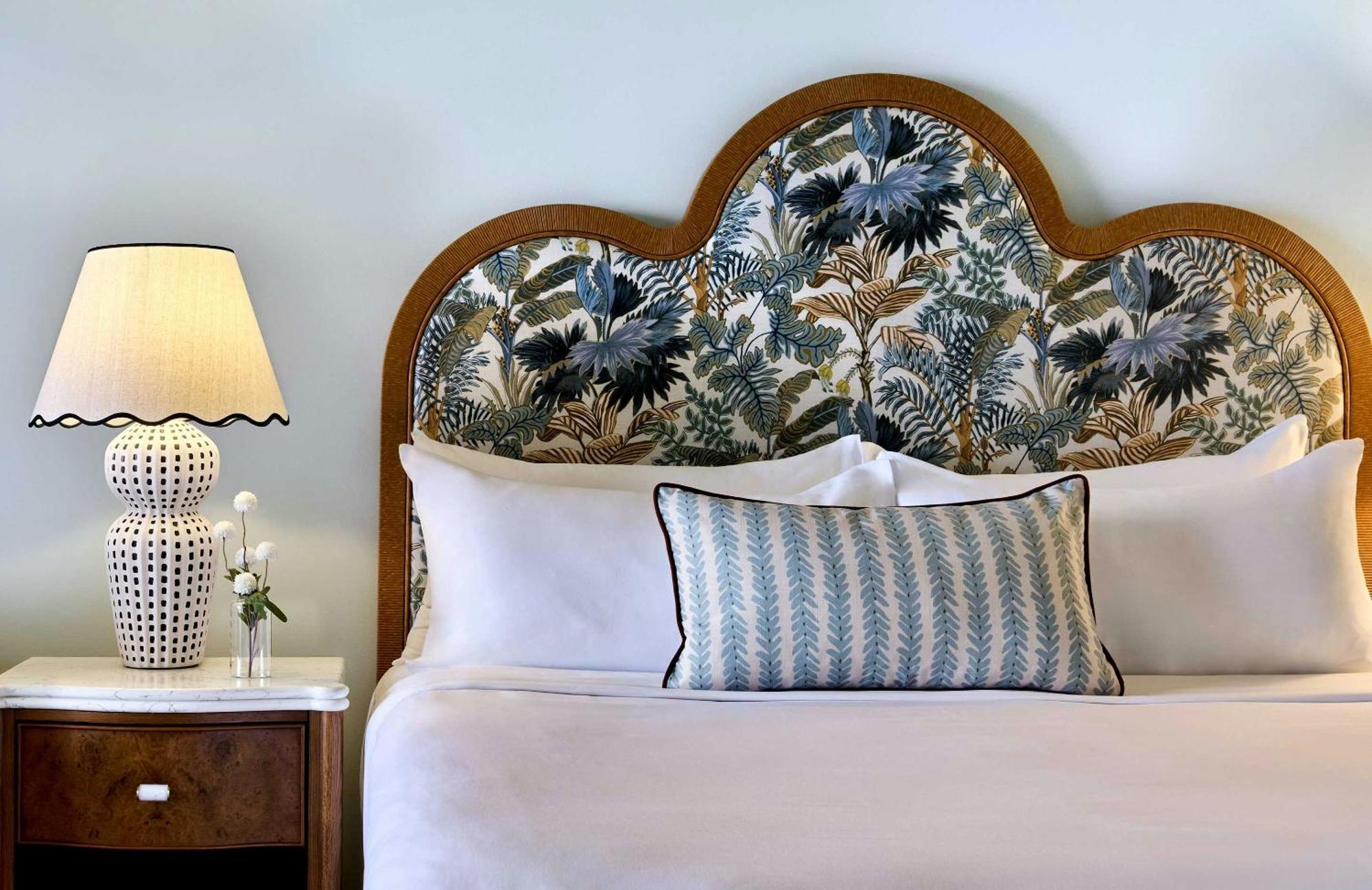 Oceanfront Room King Bed