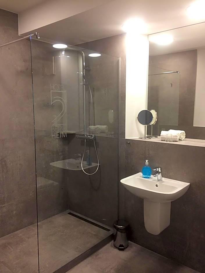 Großes Doppelzimmer