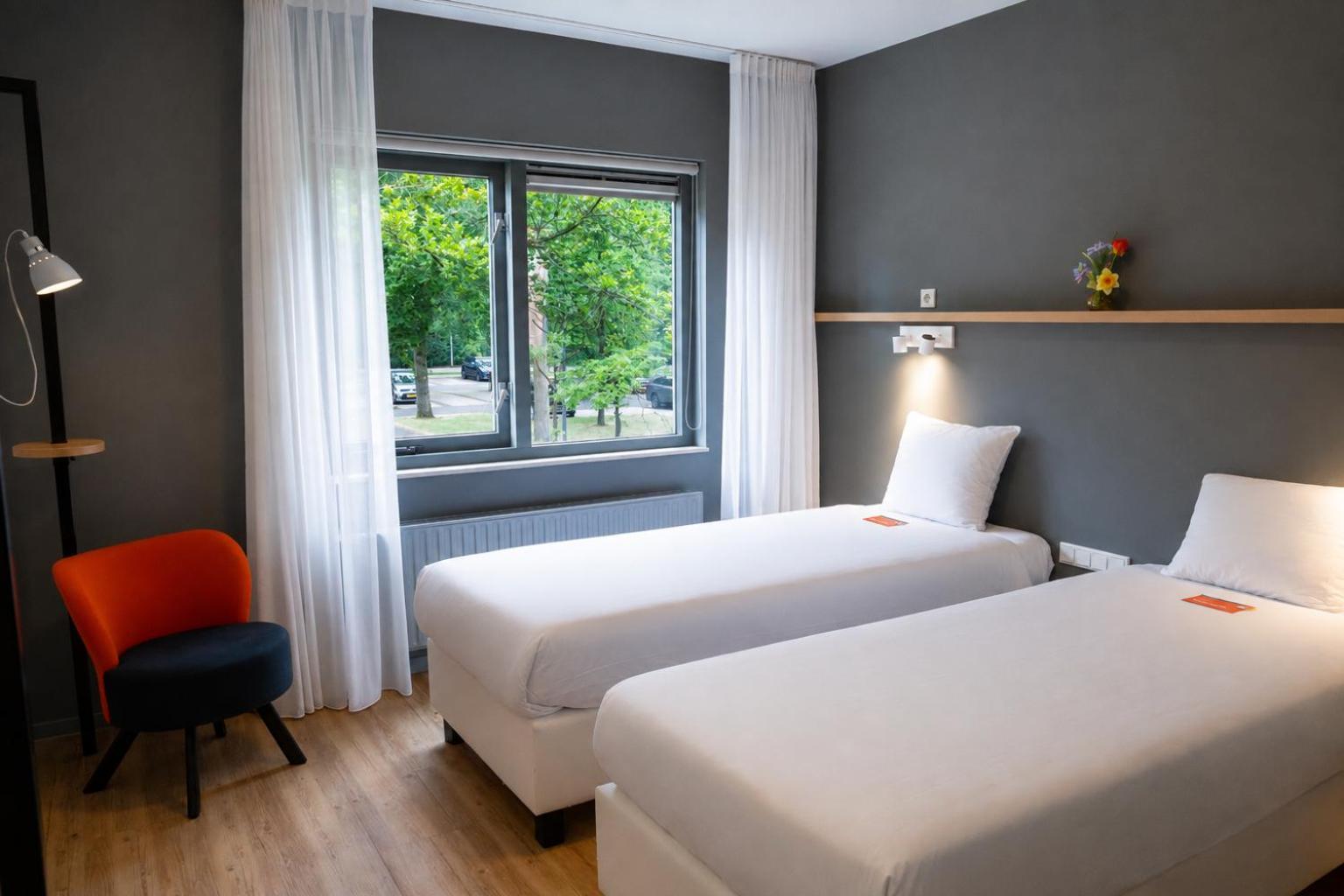 Zweibettzimmer