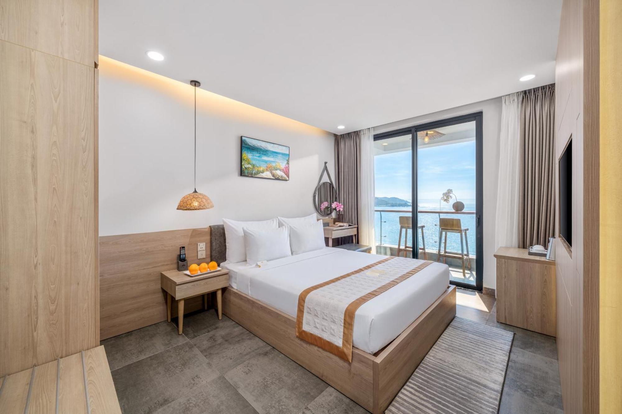 Deluxe Double Room Balcony Ocean View