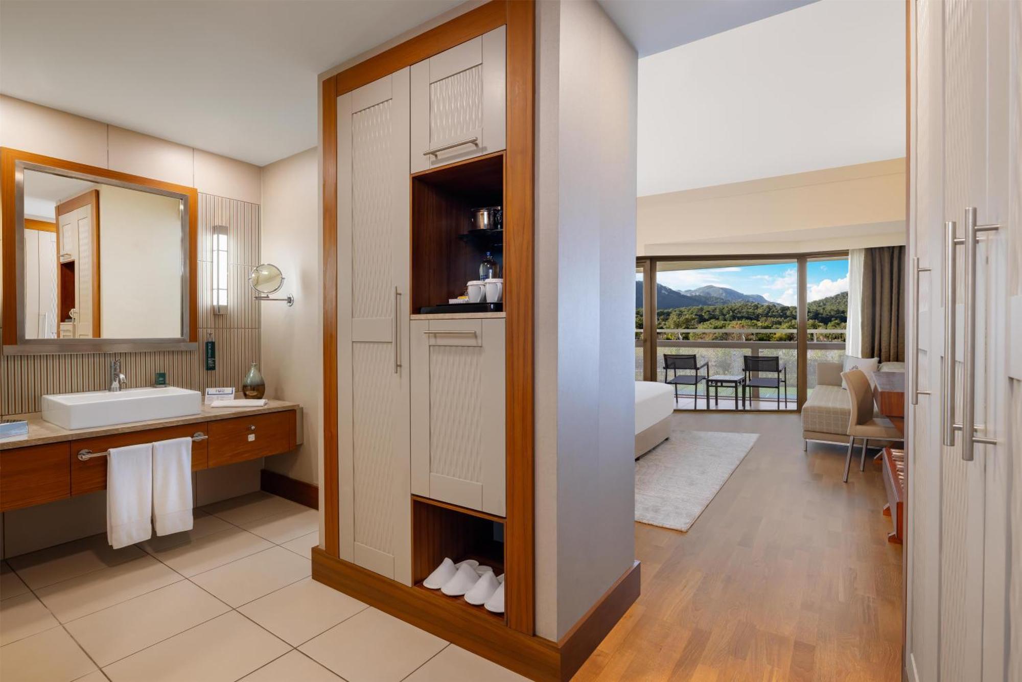 Habitación con vistas al mar y acceso a la piscina - Cama extragrande