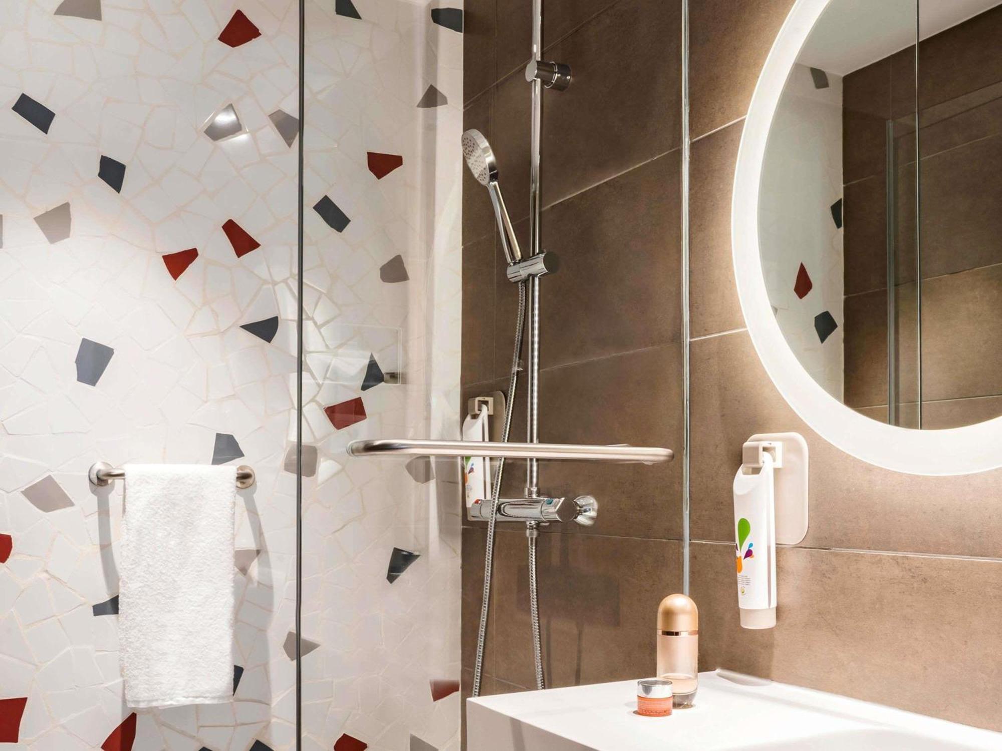 Quarto Familiar Standard