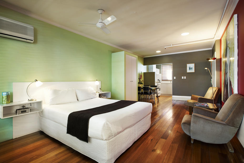 Studio Suite - Mirka's Studio