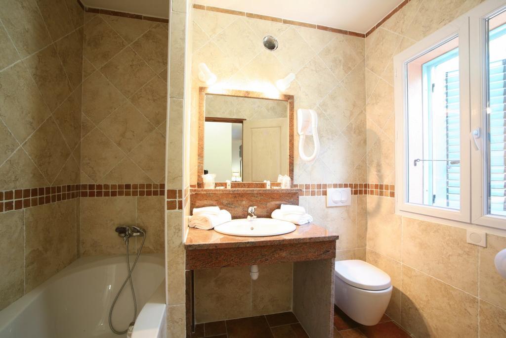 Twin Room,692187837:JPEG
