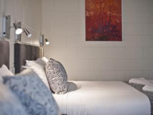 Standard Double or Twin Room 2x Queen Beds,707643322:JPEG