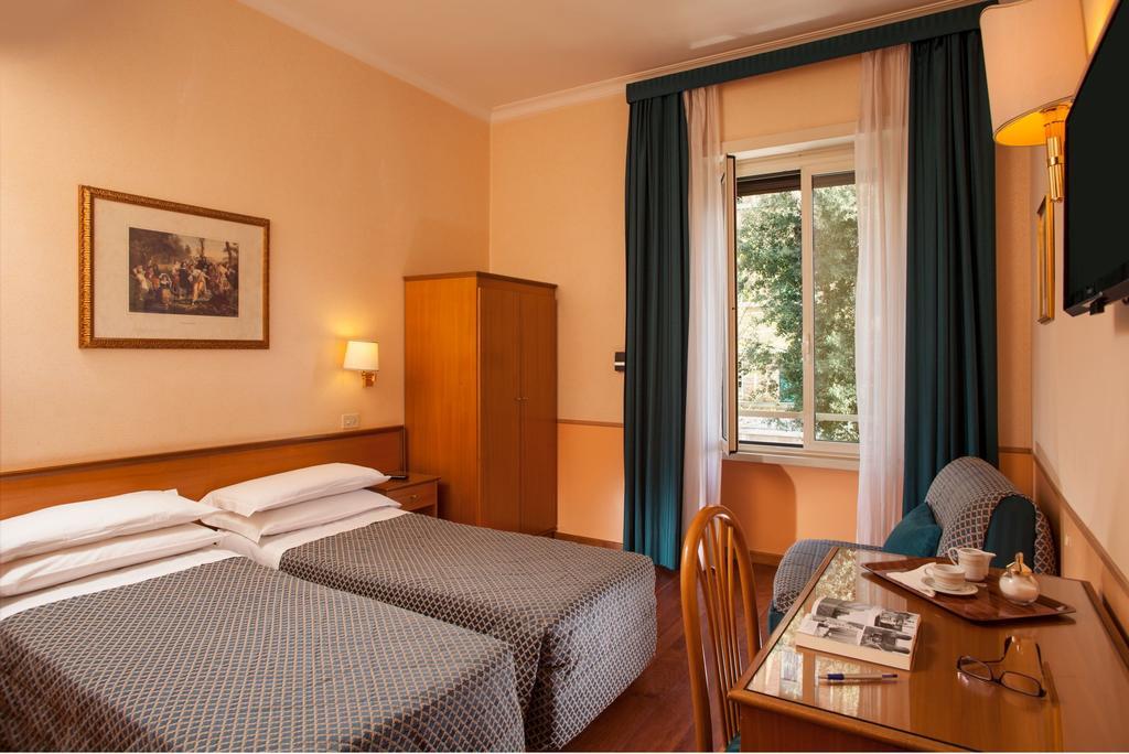 Double Room,327247846:JPEG