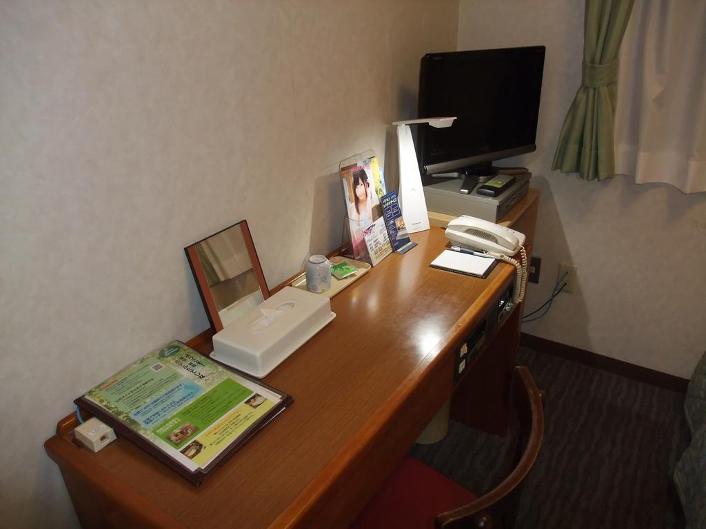 Double Room Small Double Bed A Non-Smoking,704119369:JPEG