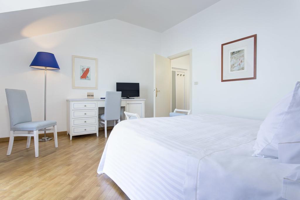 Standard Double Room with Sea View,780897150:JPEG