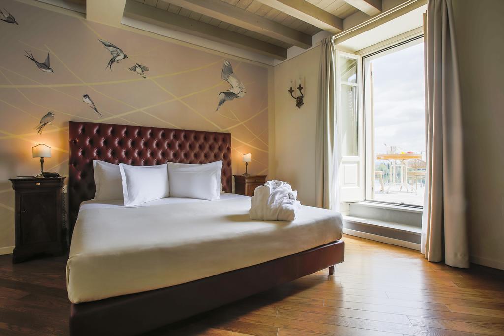 Double Room with Terrace and Lake View,338794060:JPEG