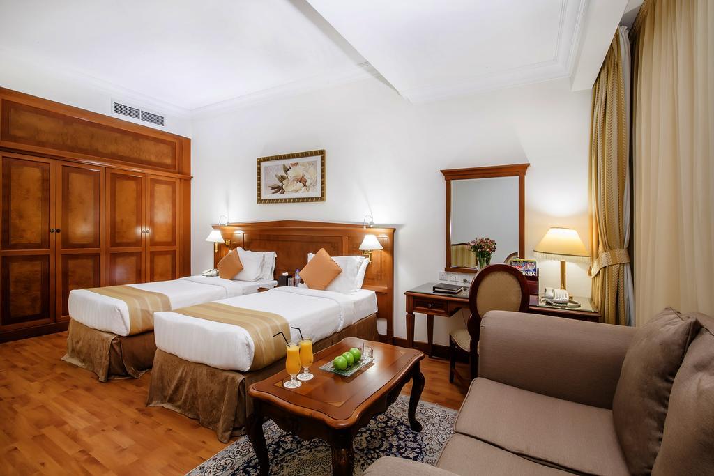 Deluxe Room with 25% off F&B,377156467:JPEG