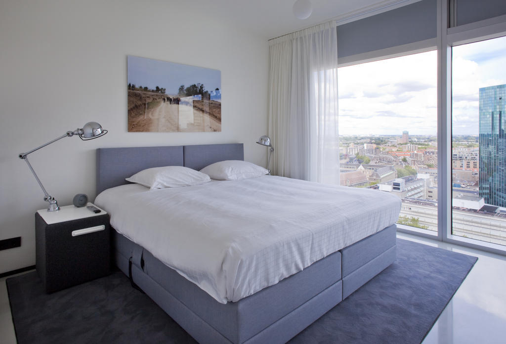 Penthouse,699437934:JPEG