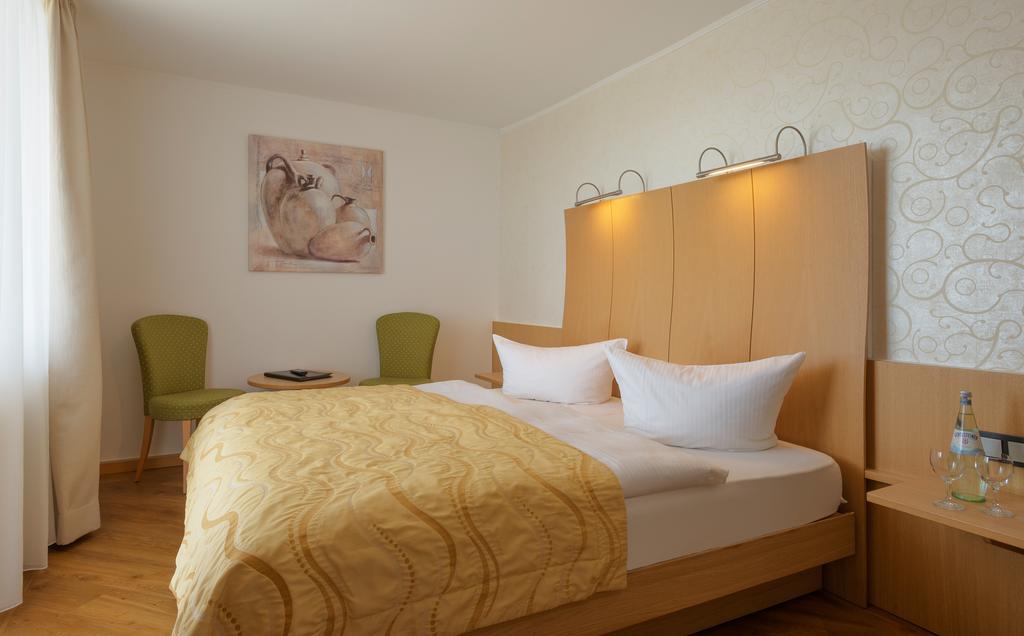 Standard  Double Room,702442774:JPEG