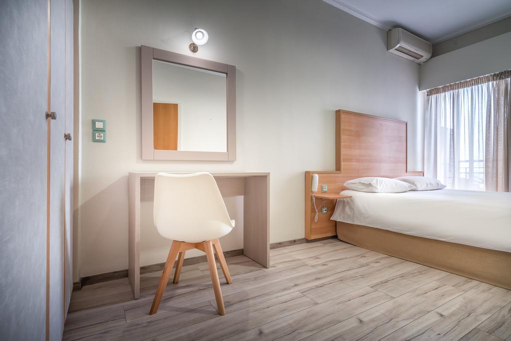 Standard Double or Twin Room,401685846:JPEG