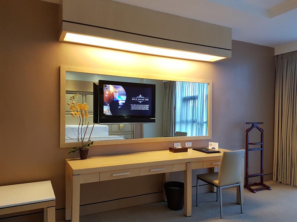 Executive Double Plus Room