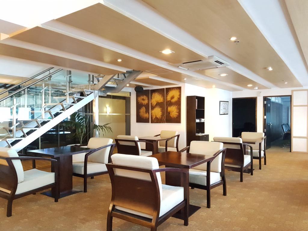 Parklane Twin or Double Plus Room