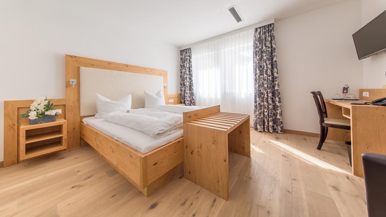 Double Room,510447615:JPEG