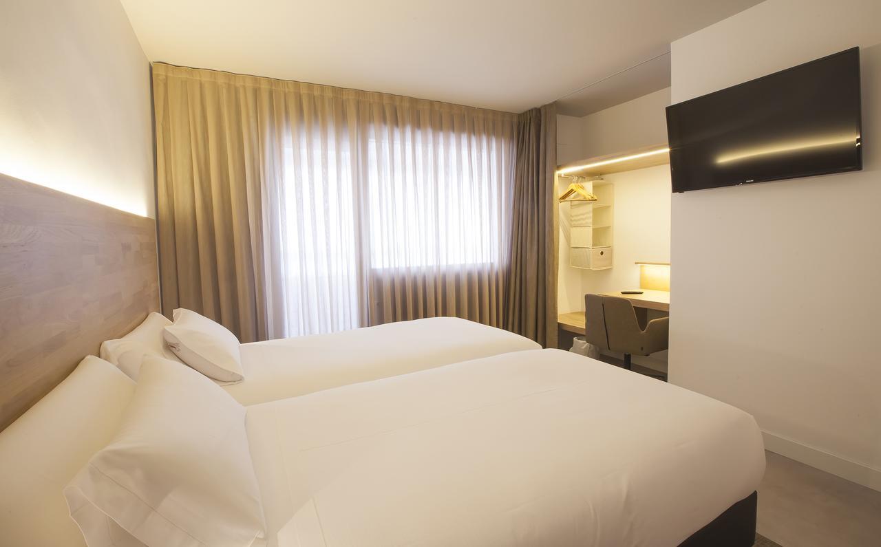 Superior Double or Twin Room,535706517:JPEG