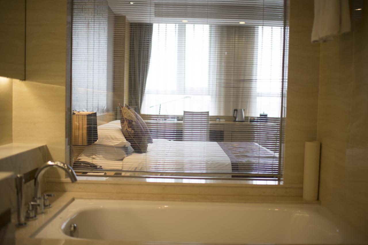 Superior Queen Room,596534265:JPEG