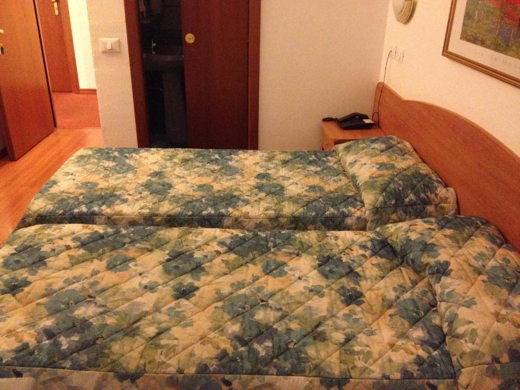 Twin or Double Room,60923965:JPEG