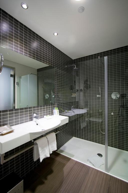Double or Twin Room,800361486:JPEG