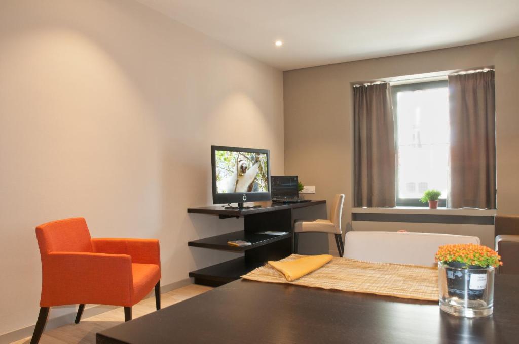 Apartment,63015832:JPEG