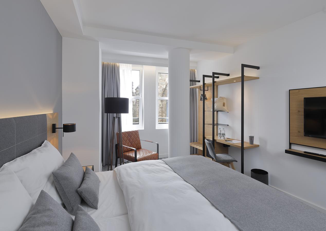 Kamer met Kingsize Bed