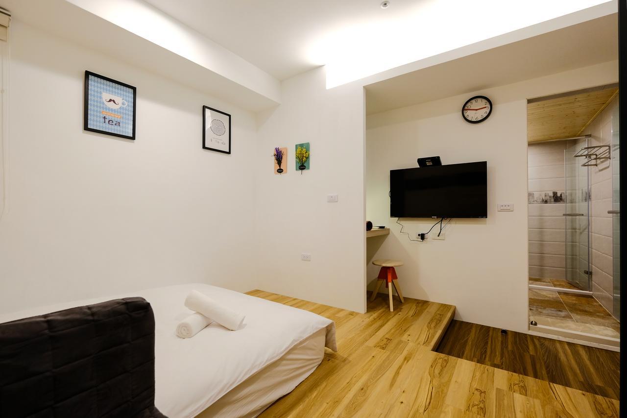 Small Double Room,631417785:JPEG