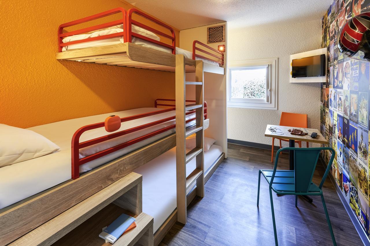 Pausenraum mit 2 Einzelbetten und Zustellbett
