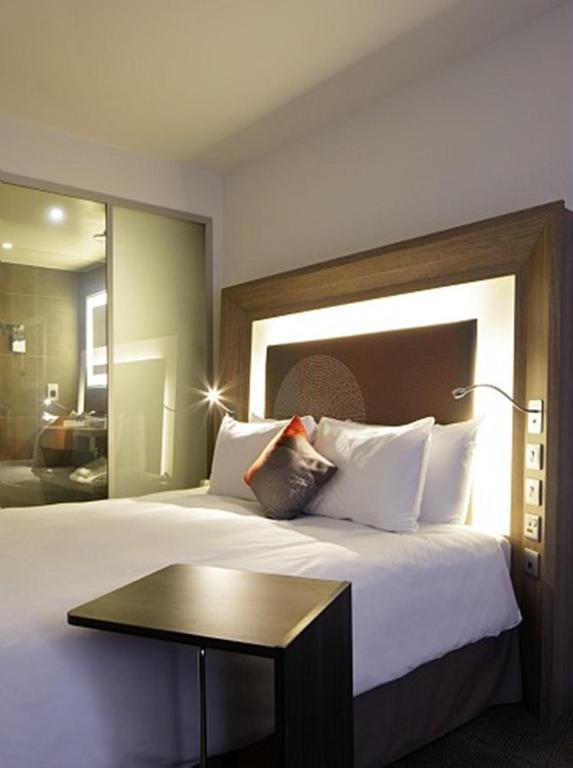 Executive Queen Room,65006227:JPEG