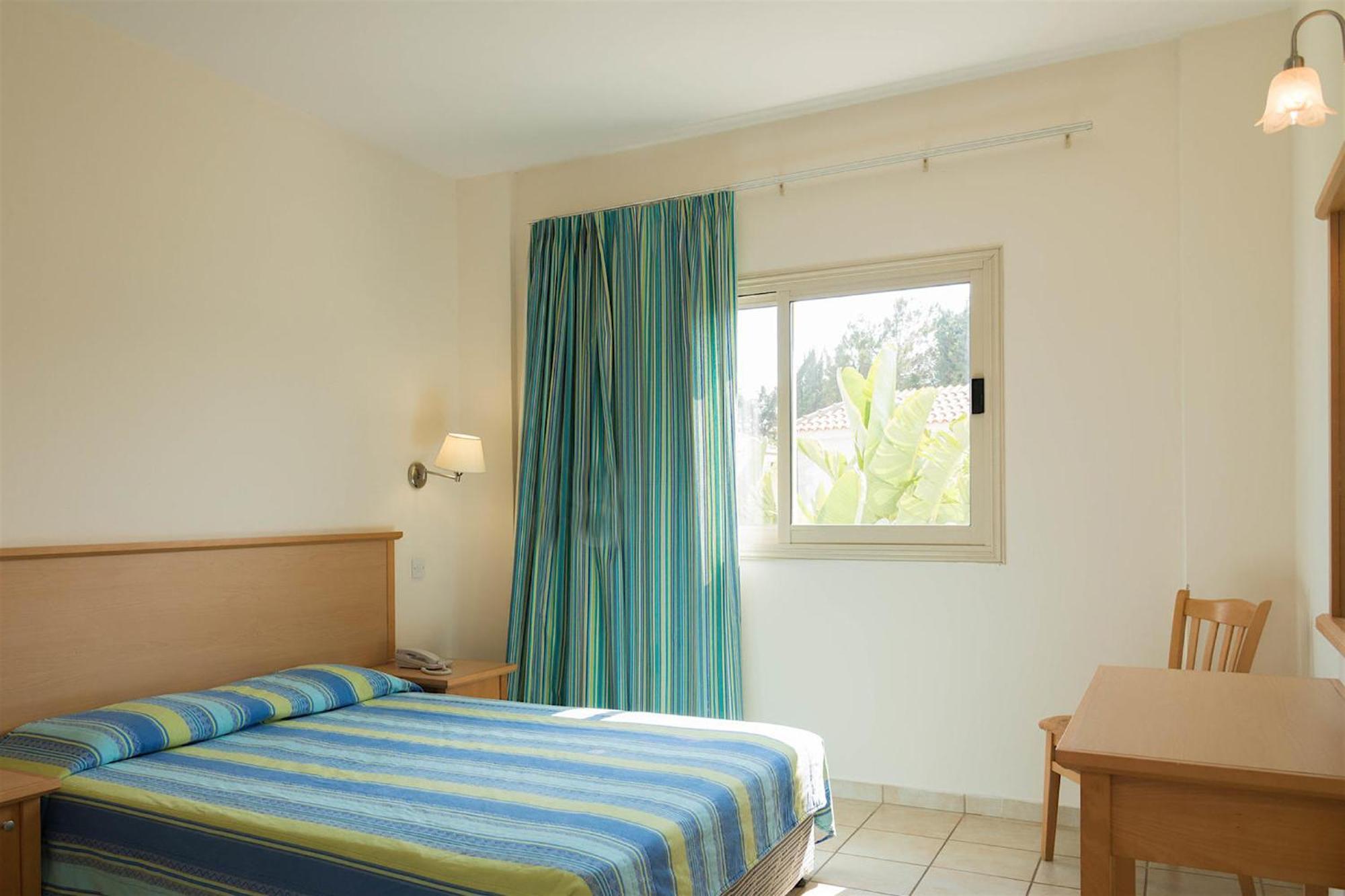 One-Bedroom Apartment,679687509:JPEG
